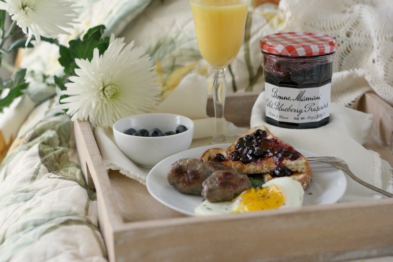 Wild Blueberry and Thyme Breakfast Sausage